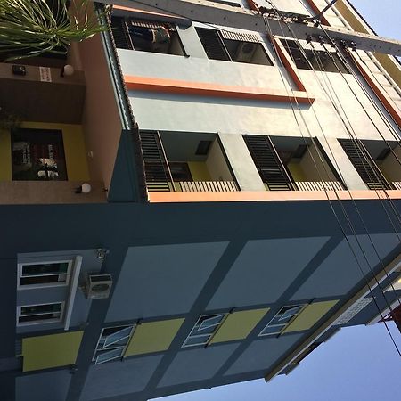 Nasa Mansion Lägenhet Phuket Rum bild