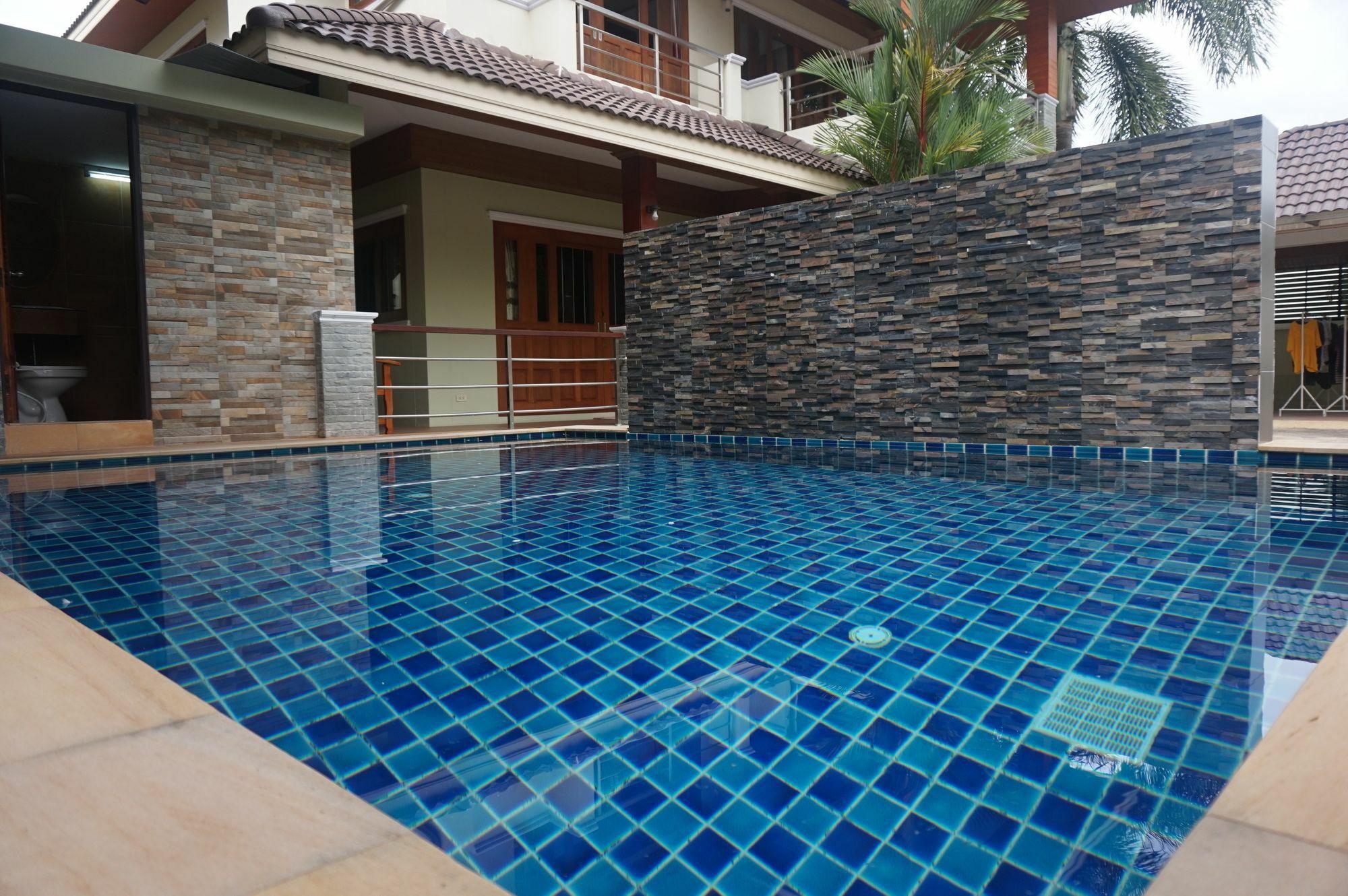 Nasa Mansion Lägenhet Phuket Exteriör bild